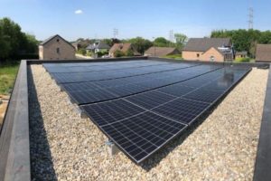 Installations photovoltaïques sur un toit plat